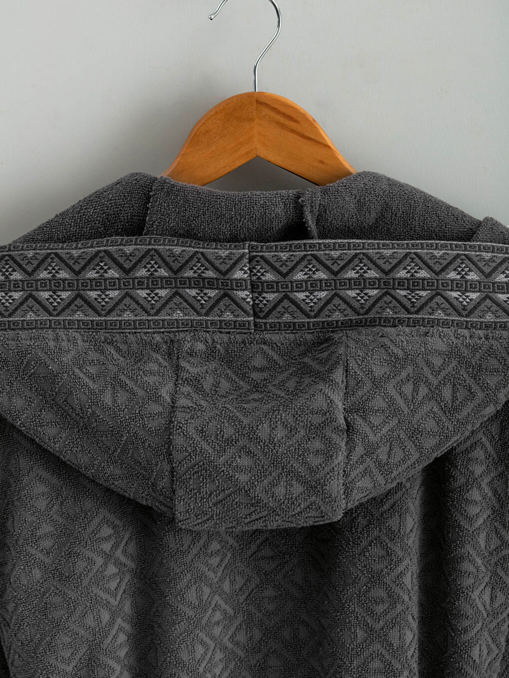 روب حمام رجالي بكابوش مطبوع-3