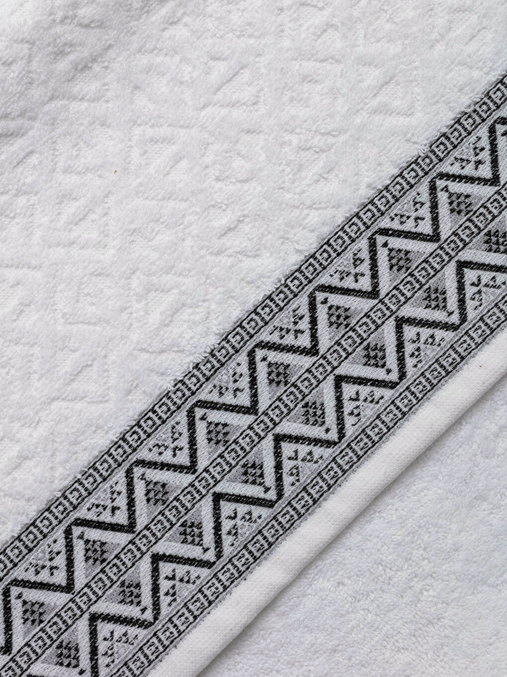 LCW HOME Jacquard Bath Towel -S1AJ04Z8-J5E