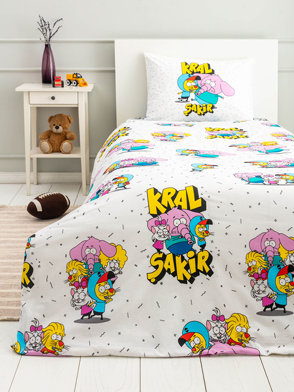 مجموعة أغطية لحاف للأطفال المرخصة من كرال شاكر