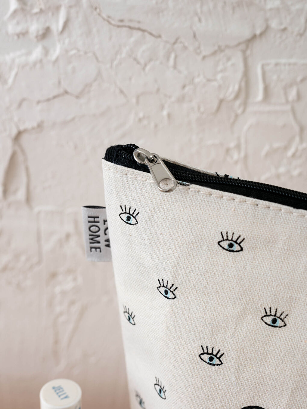 Slogan Printed Makeup Bag 8x29x18 Cm-1