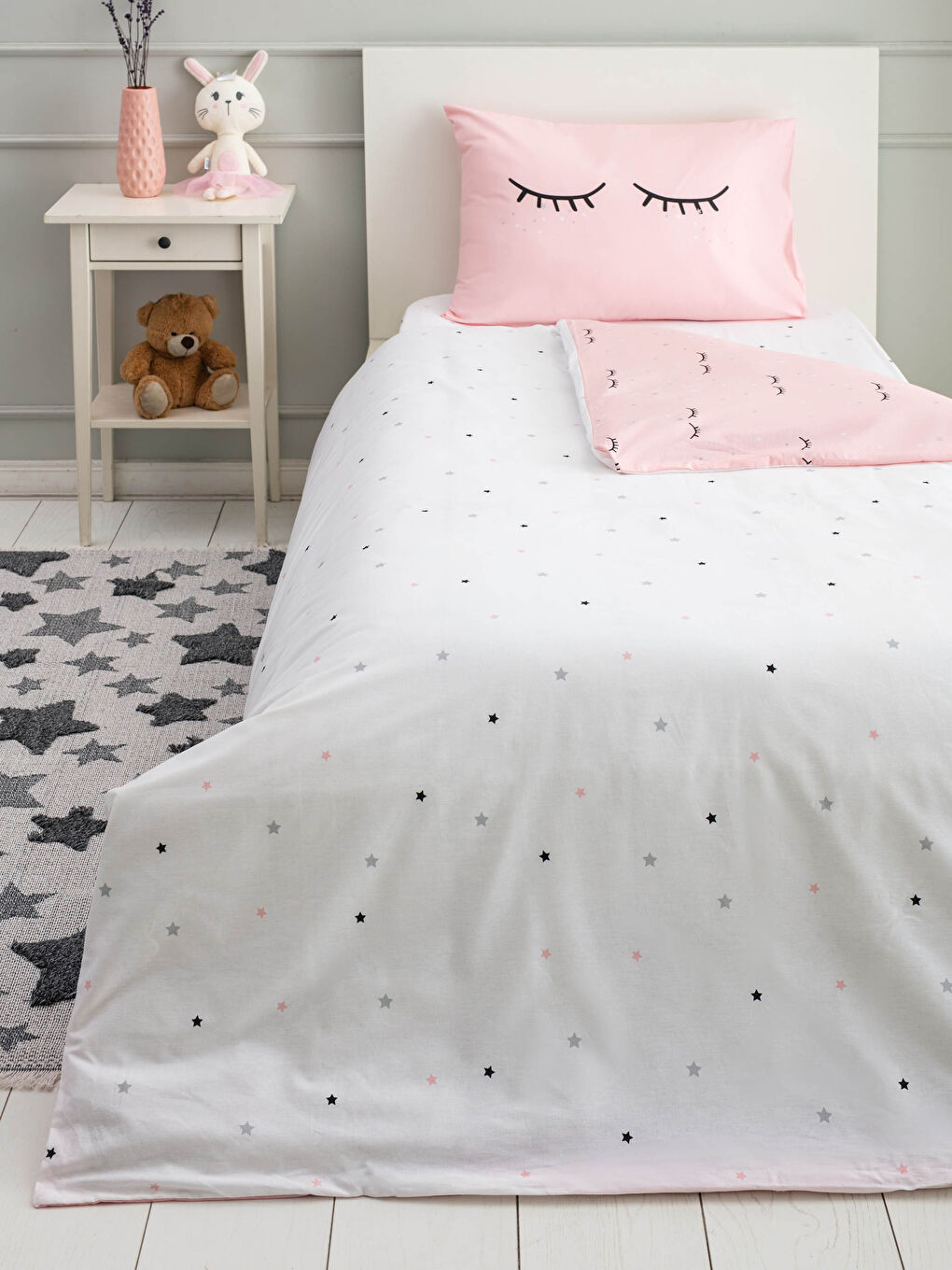 Double-Sided Patterned Woven Girl's Duvet Cover Set-1