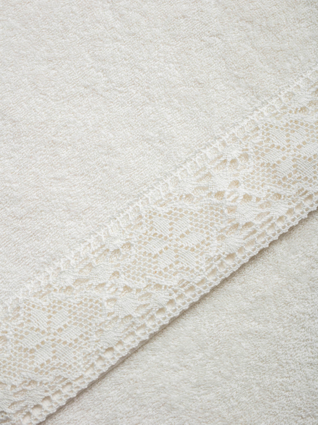 Lace Detailed Face Towel-3