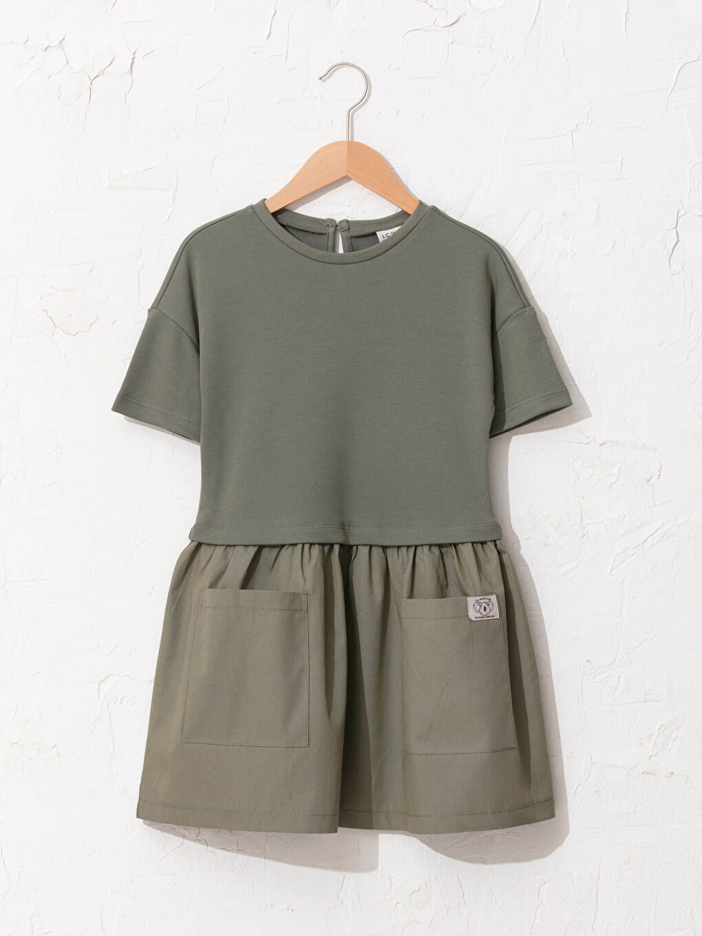 Robe Basique à Manches Courtes Col Rond pour Fille