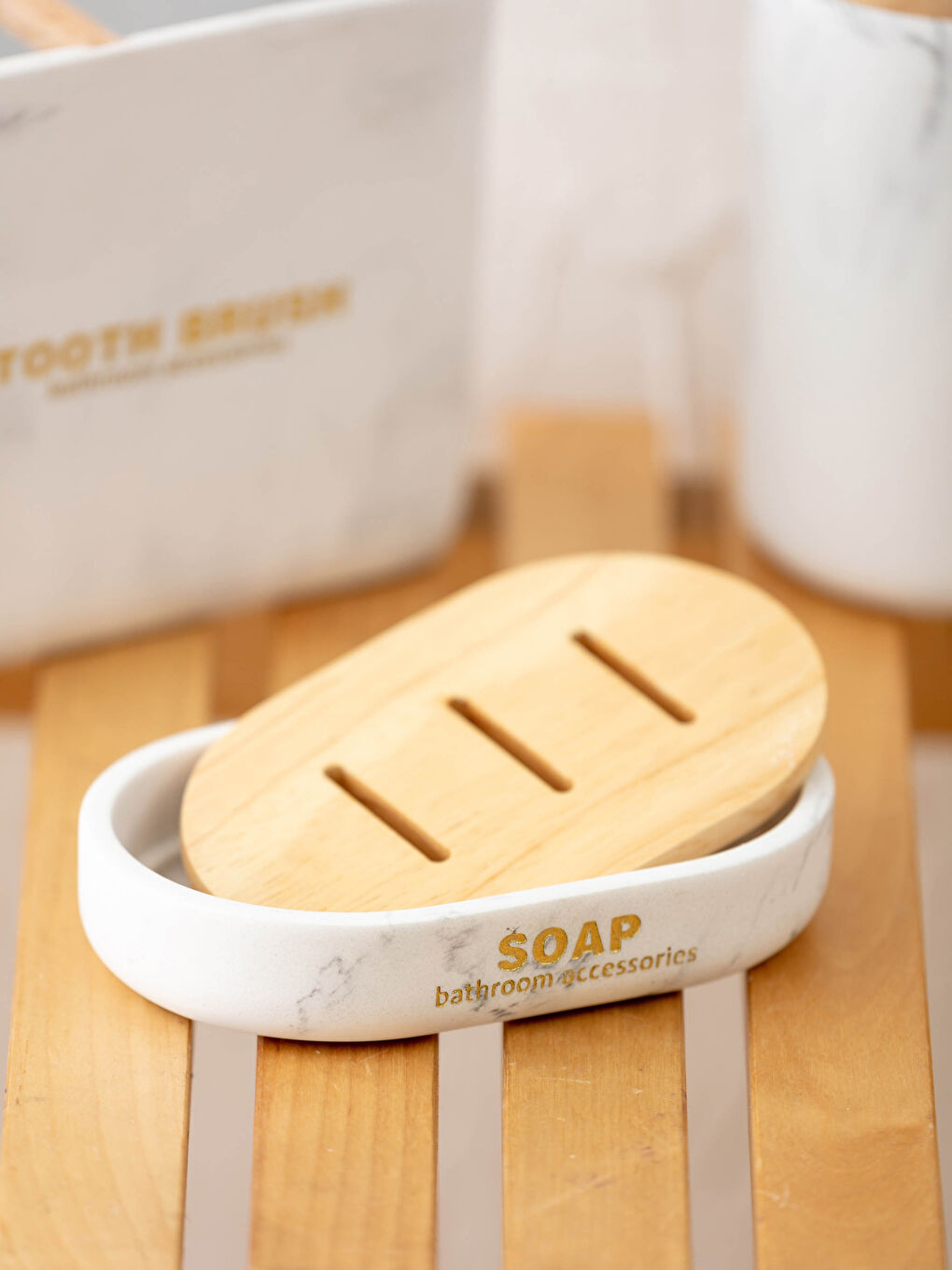 Фарфордан жасалған өрнексіз сабын диспенсері 12x8x2 см-2