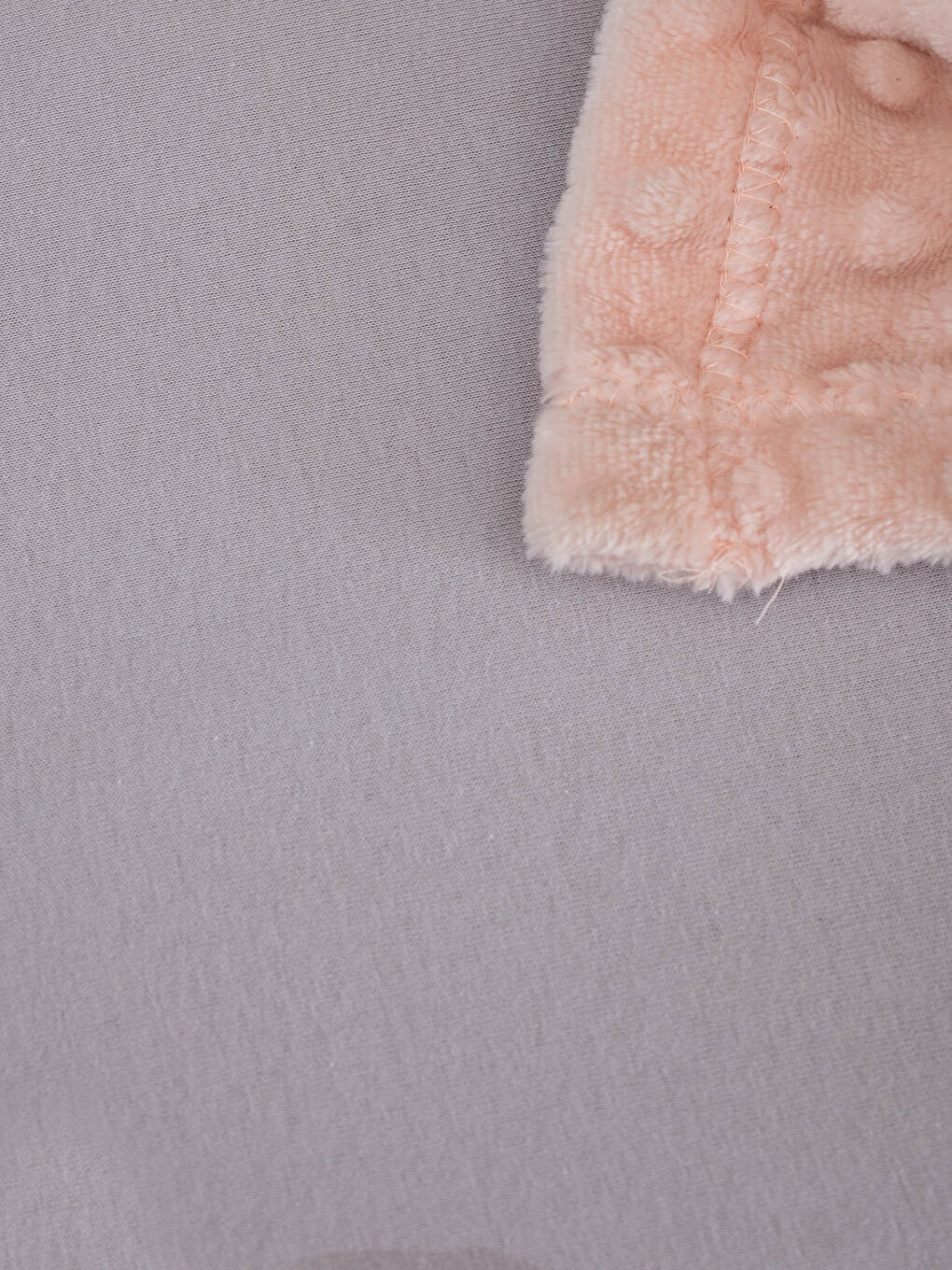 Gri Lastikli Bebek Çarşaf 70x140x25 cm-1