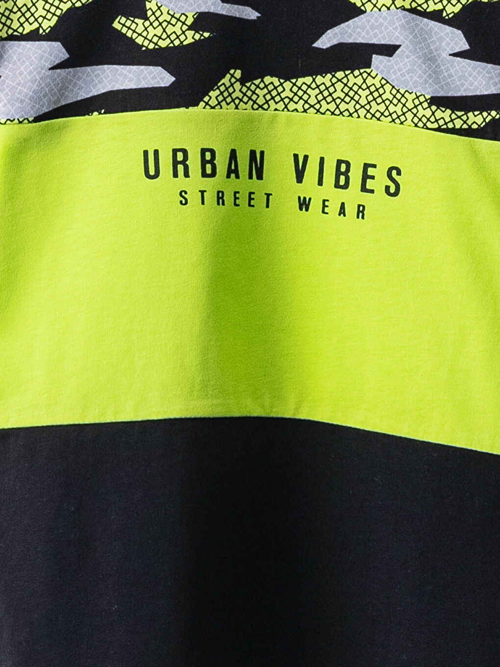 Ensemble T-Shirt et Short Garçon Col Rond Motif Camouflage Manches Courtes-2