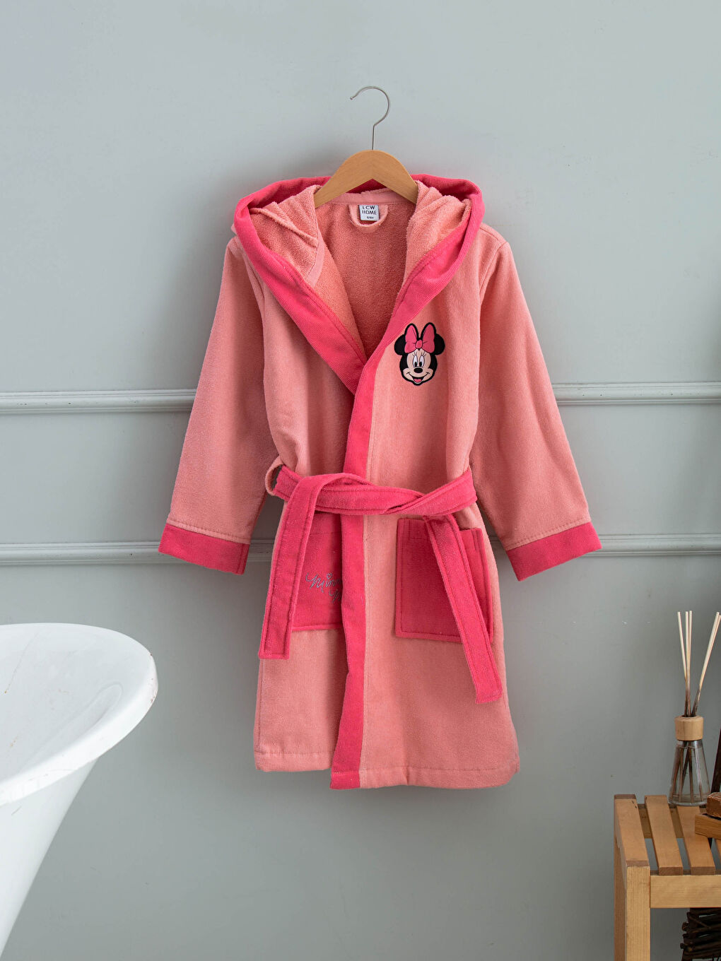LCW HOME Minnie Mouse Licensed Girl Bathrobe -S1AQ42Z4-GUR