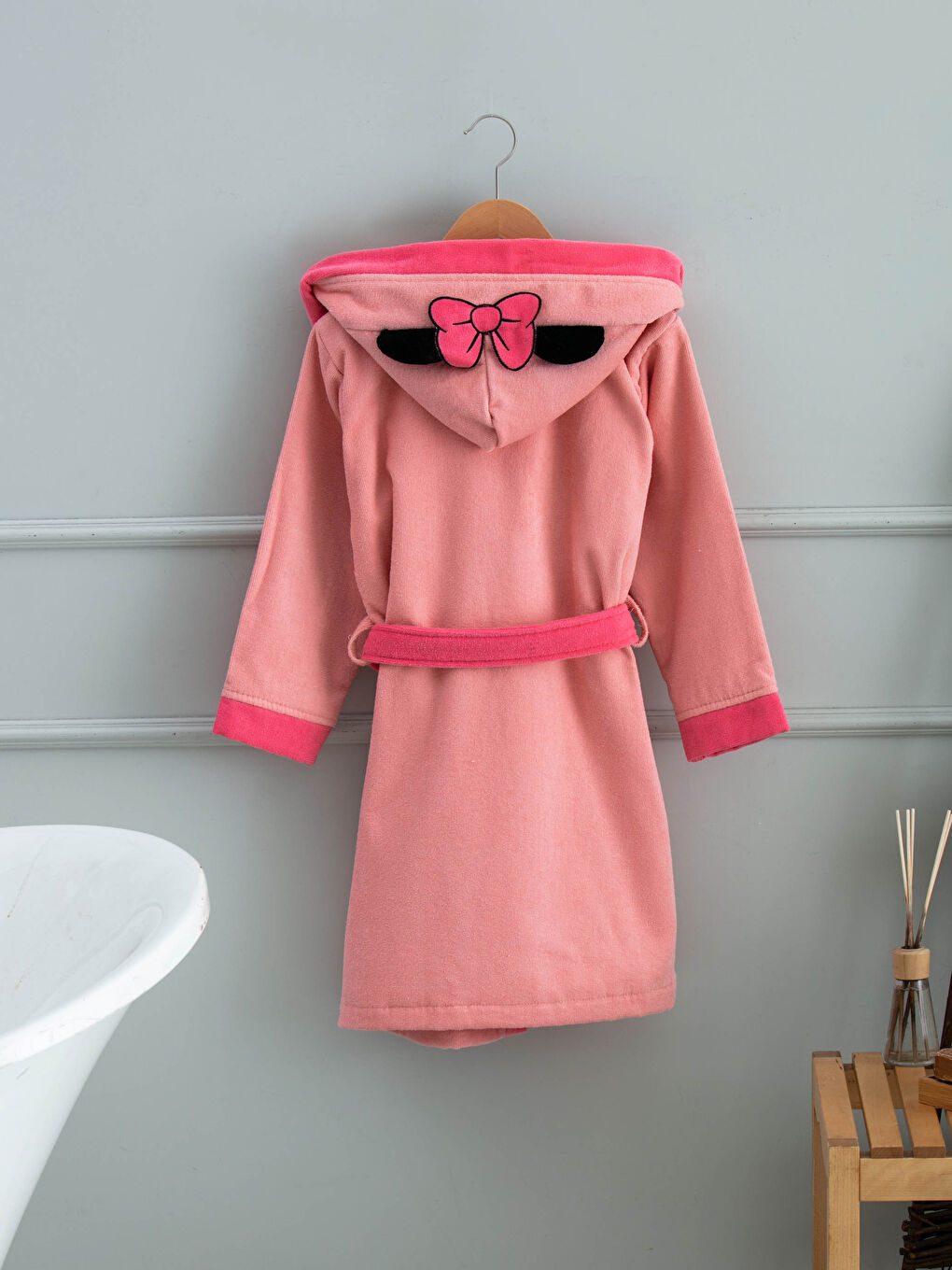 LCW HOME Minnie Mouse Licensed Girl Bathrobe -S1AQ42Z4-GUR
