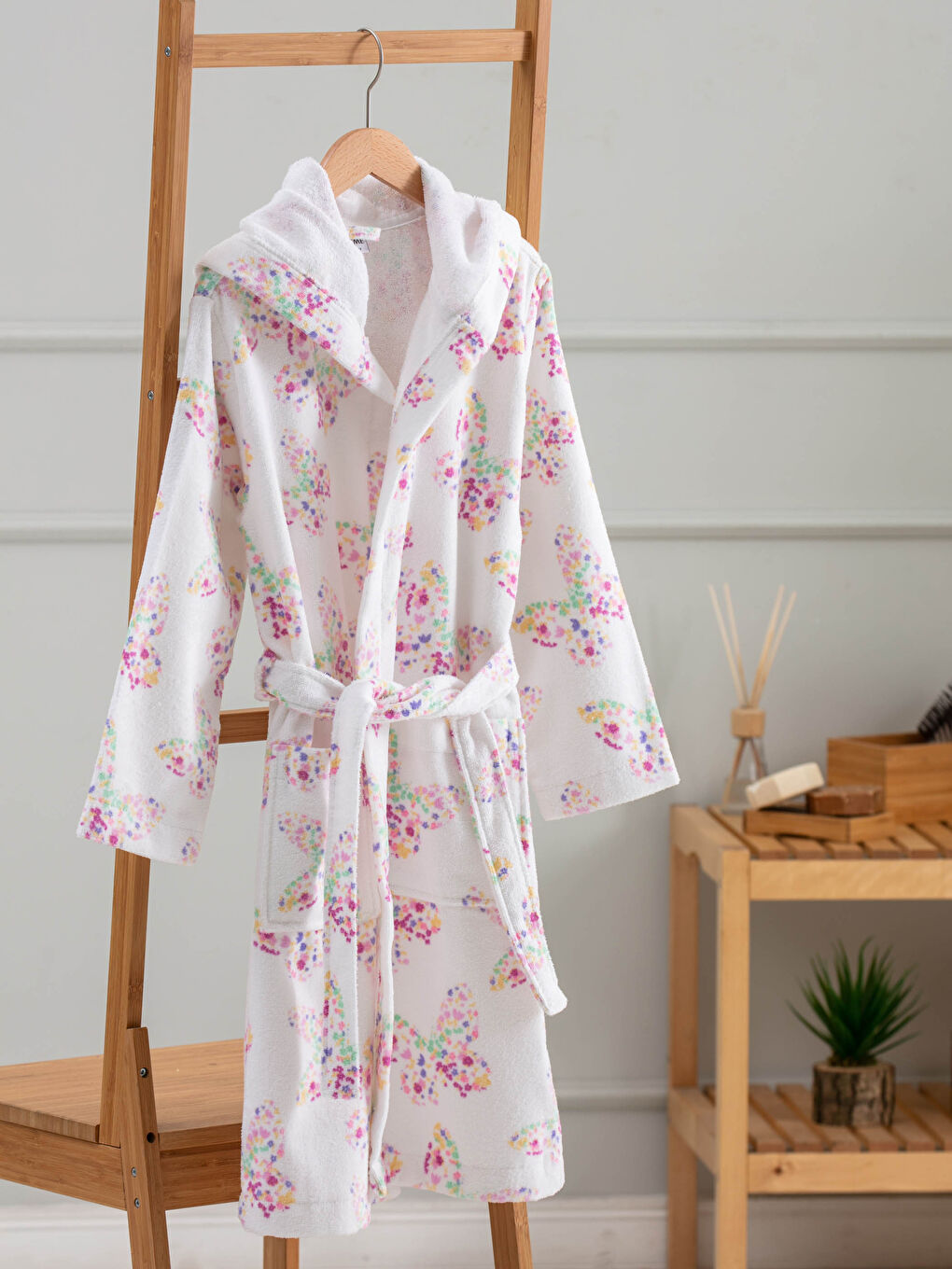 Hooded Collar Printed Girl's Bathrobe-1