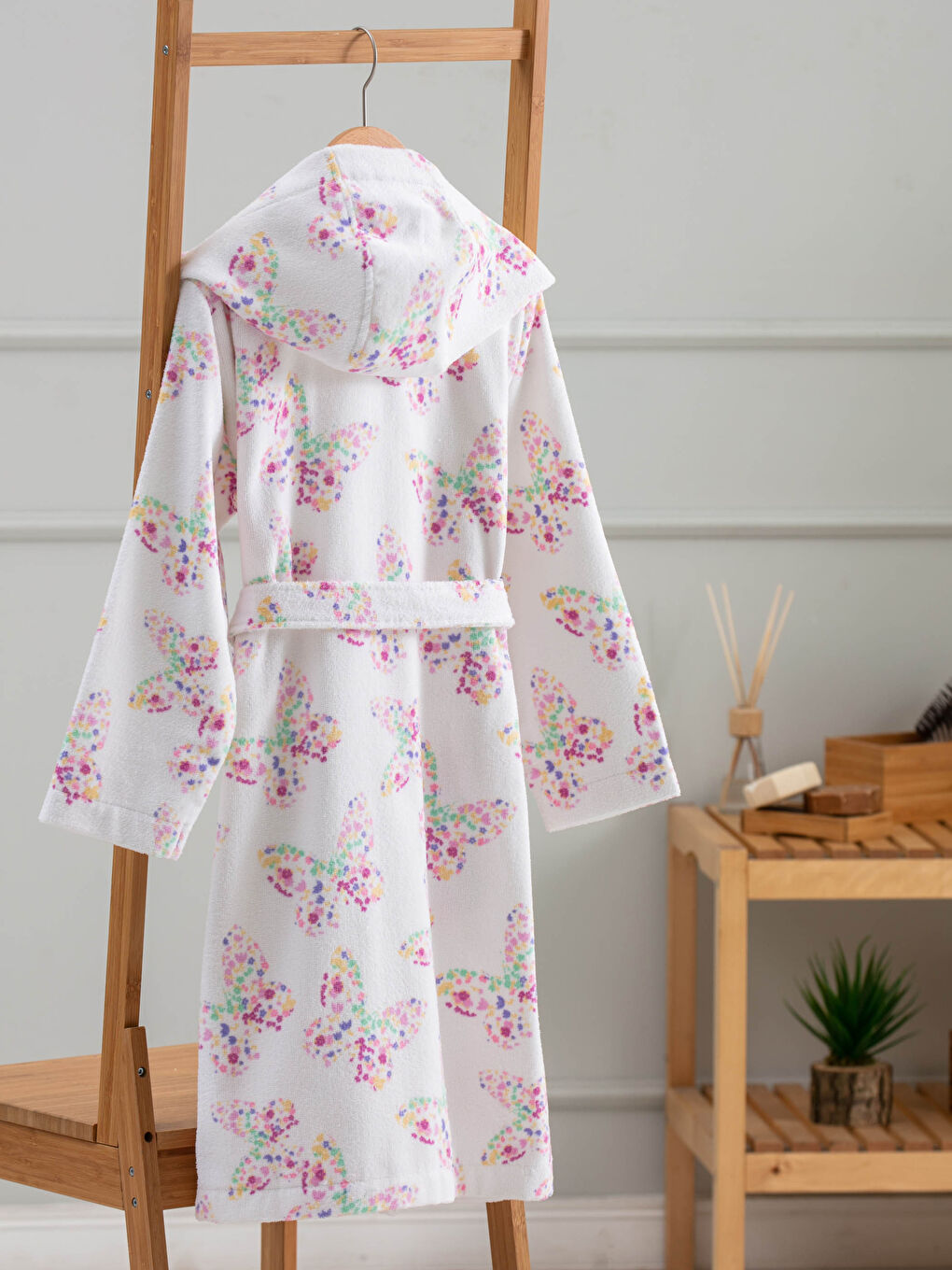 Hooded Collar Printed Girl's Bathrobe-2