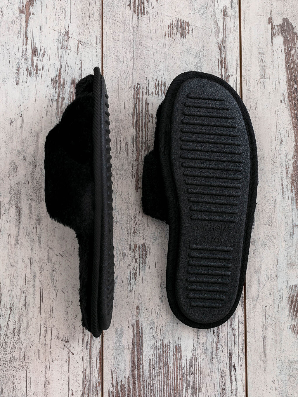 Siyah Pelüş Çapraz Bant Kadın Ev Terliği-2