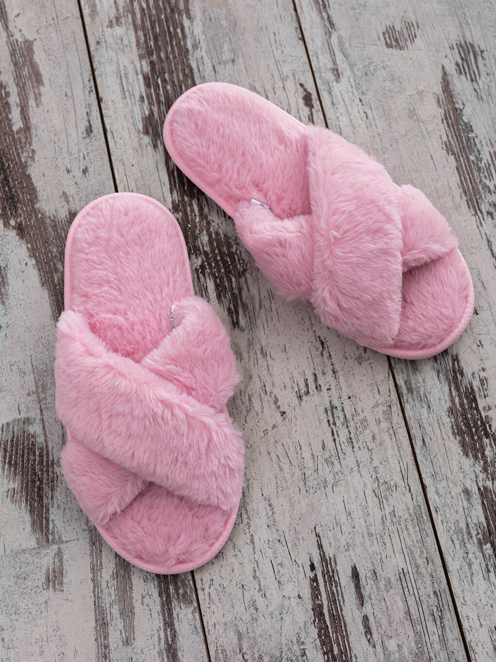 Pembe Pelüş Çapraz Bant Kadın Ev Terliği