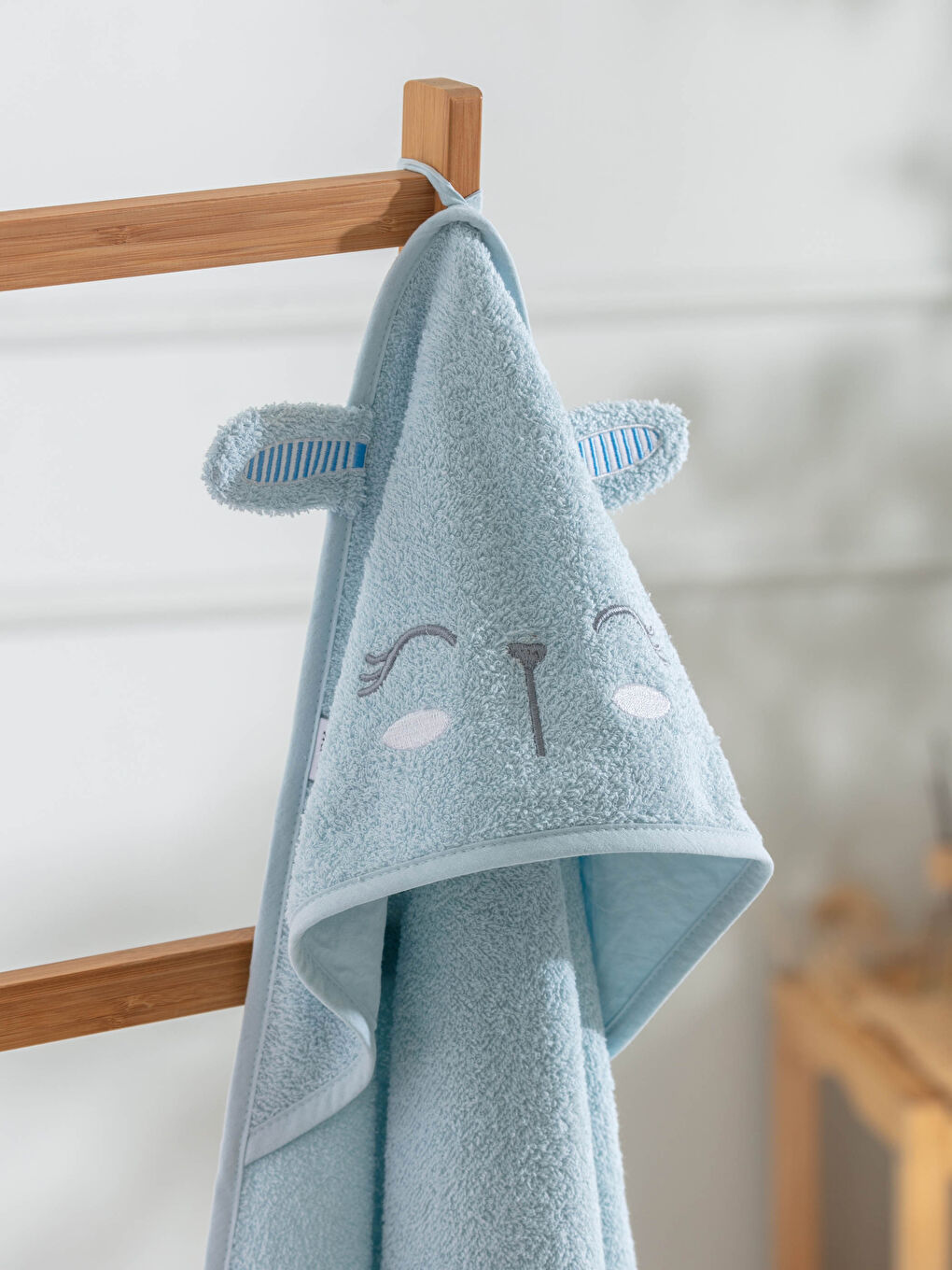 LCW HOME Baby Embroidery Bath Towel -S1AS63Z1-CTS