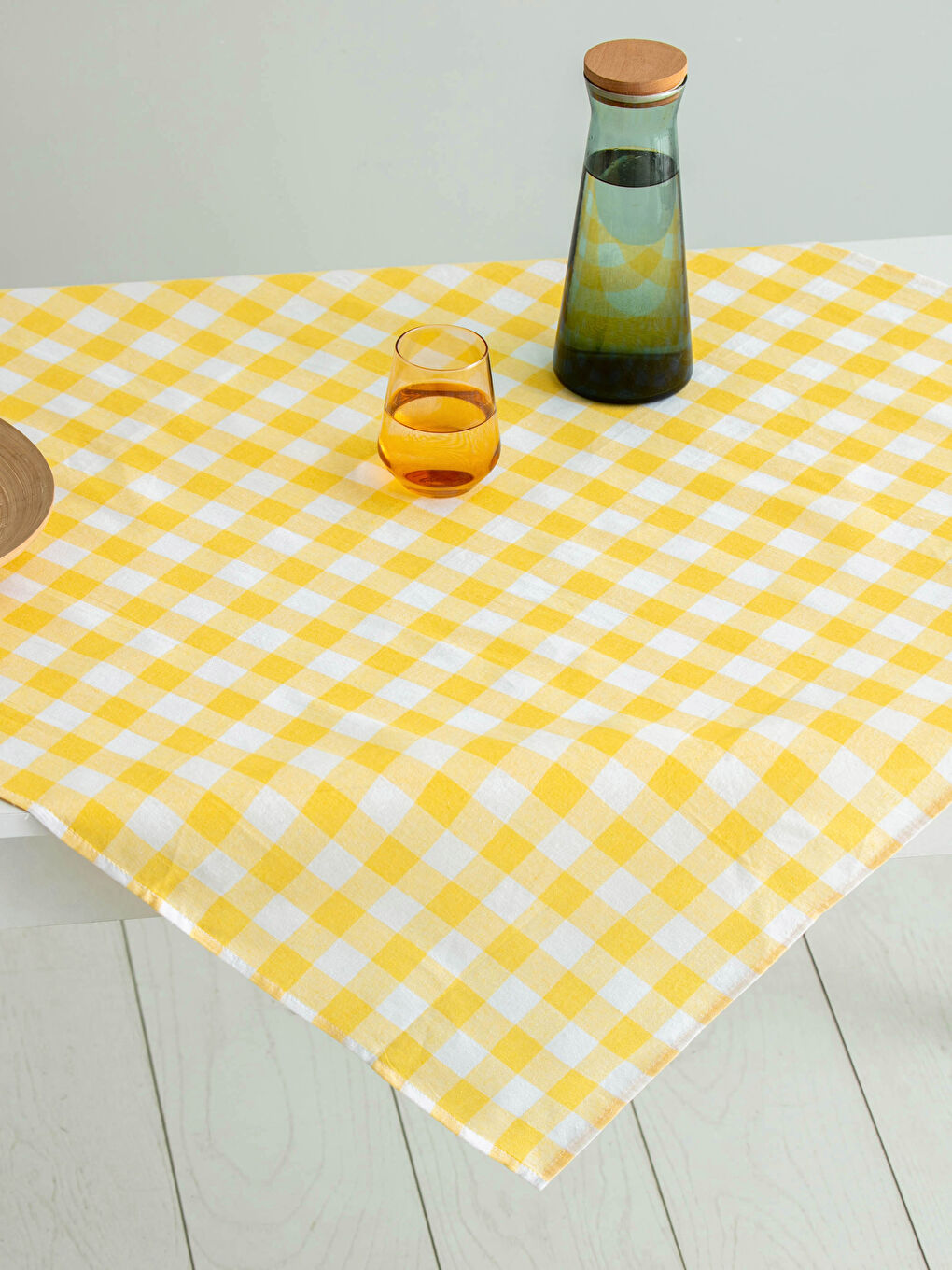Chequered Tablecloth 100x100 Cm