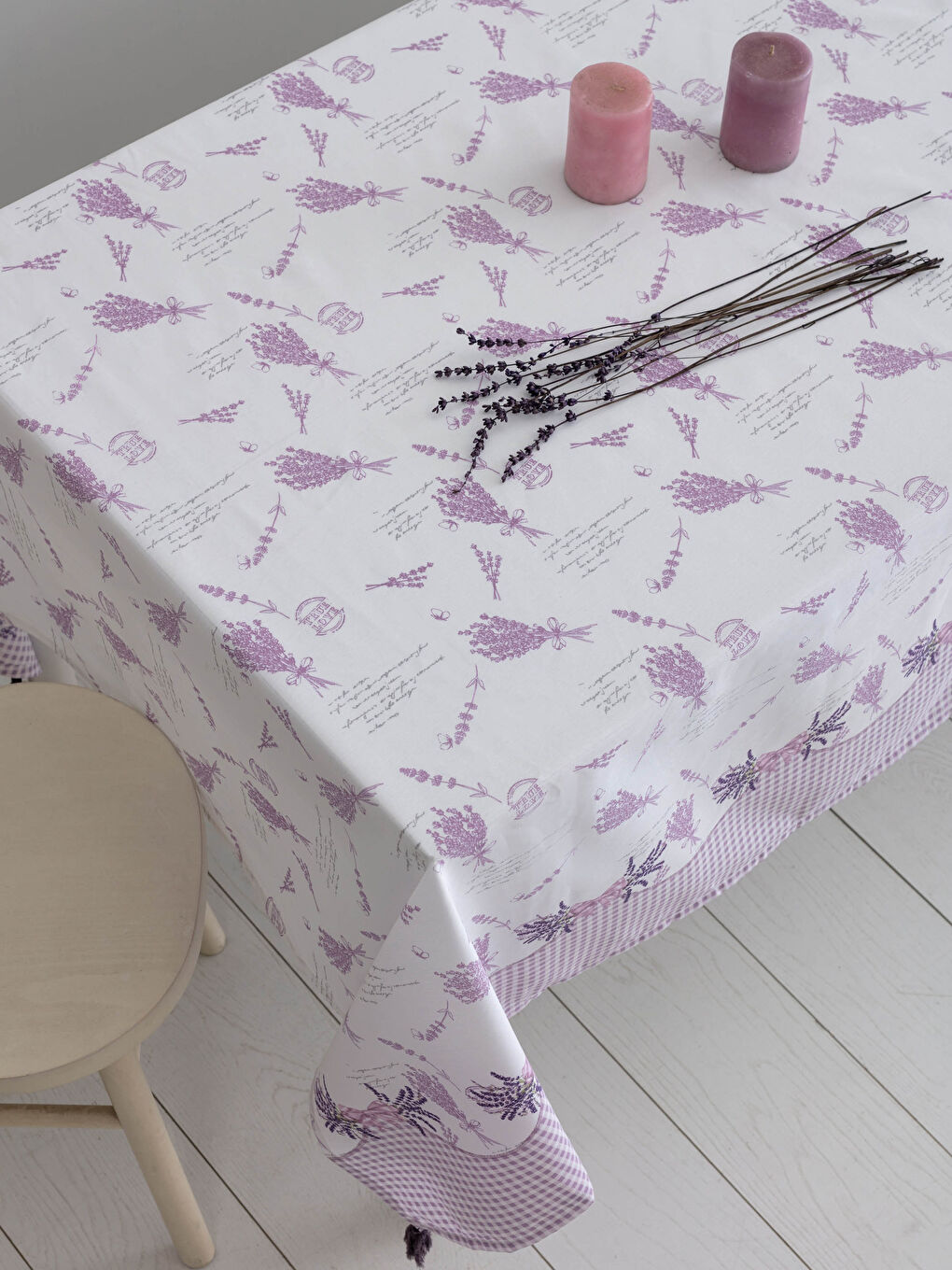 Printed Tasseled Table Cloth 150x200 Cm