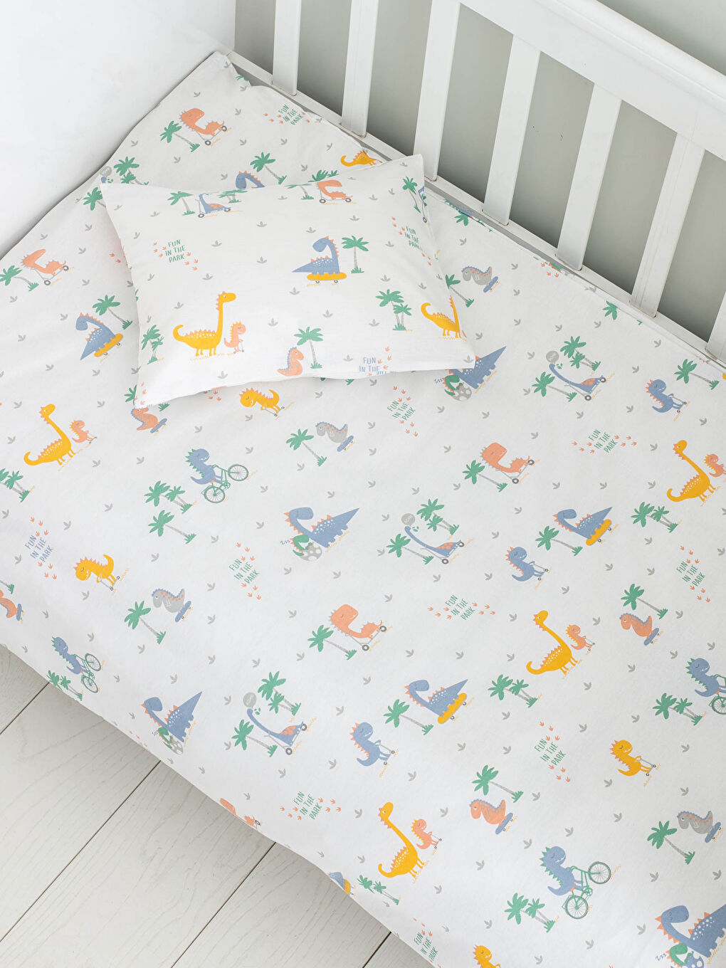 طقم غطاء لحاف أطفال منسوج مطبوع-1