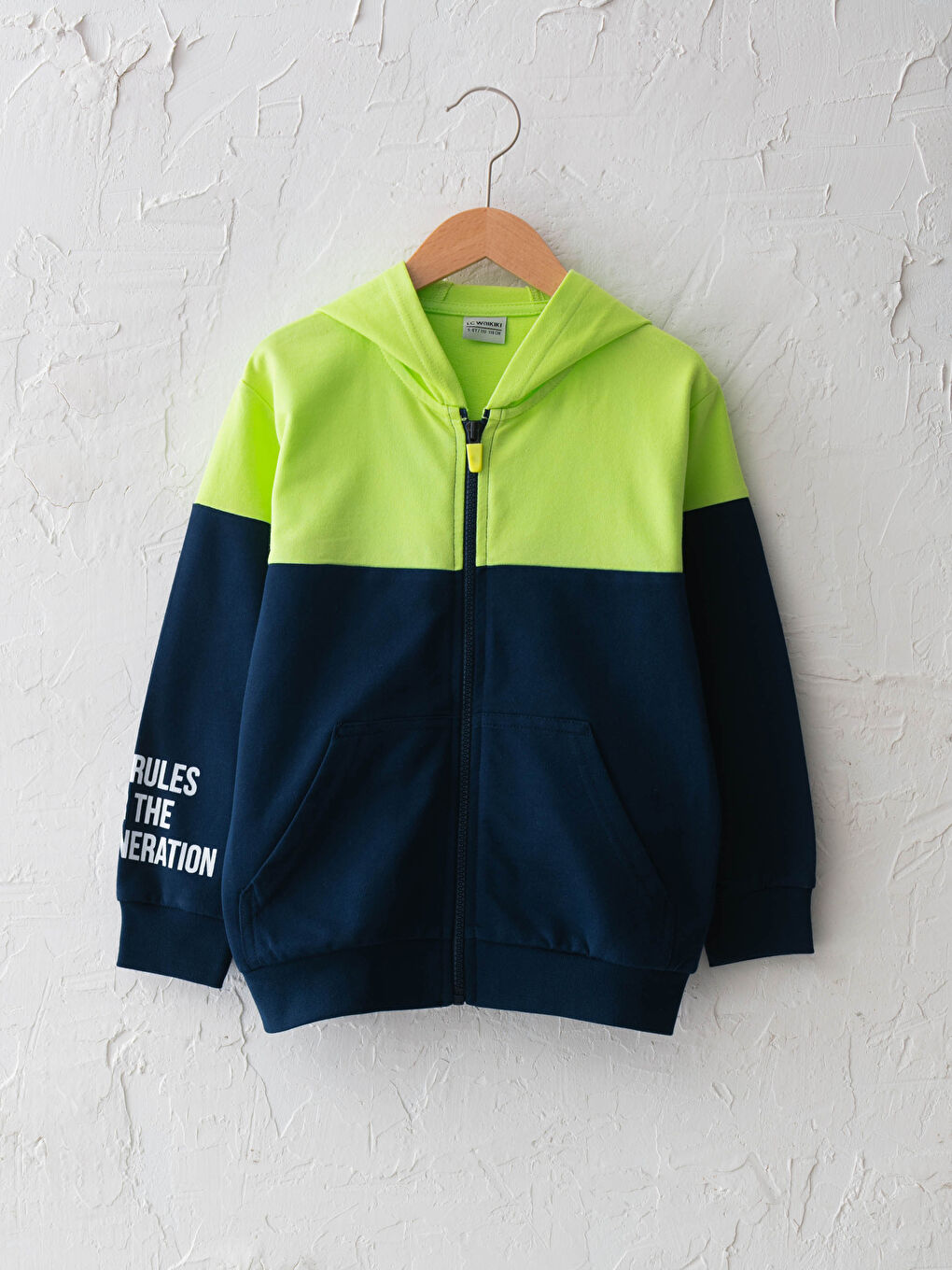 Толстовка на молнии с капюшоном и длинным рукавом для мальчиков