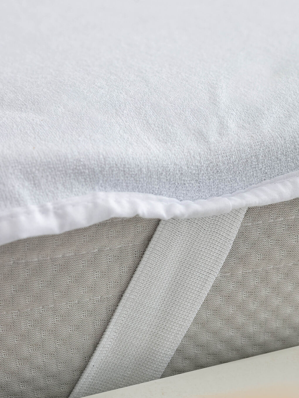 Single Bed Mattress Protector 100x200 cm-2