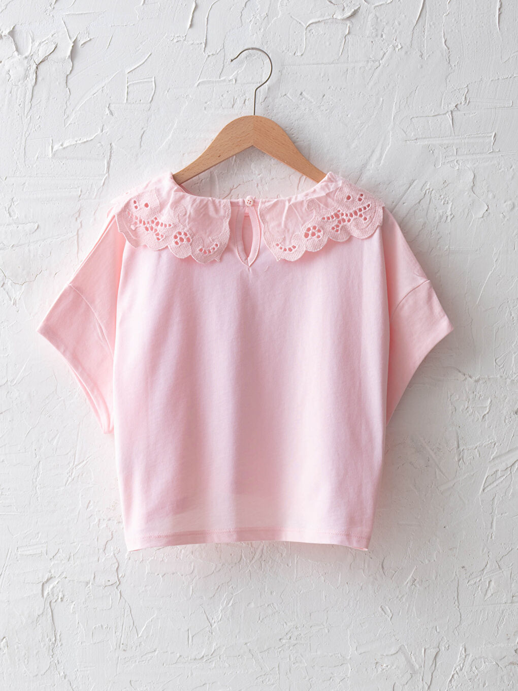 Crew Neck Scalloped Detail Basic Short Sleeve Girls Blouse-1