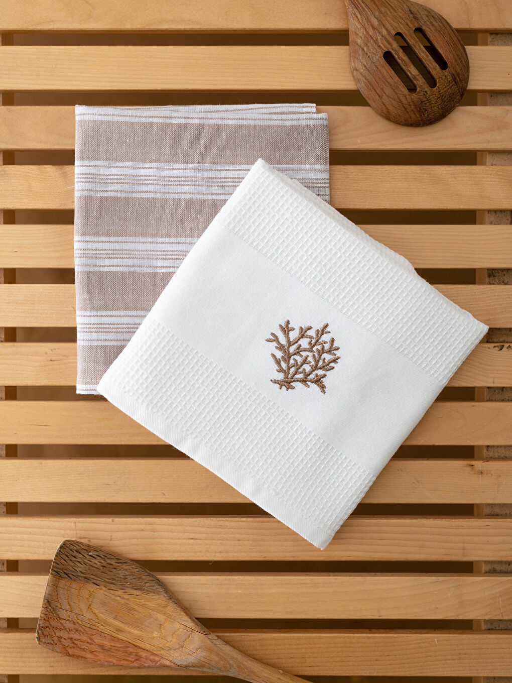 قطعة قماش تجفيف بتفاصيل تطريز 2 قطعة 40x60 سم