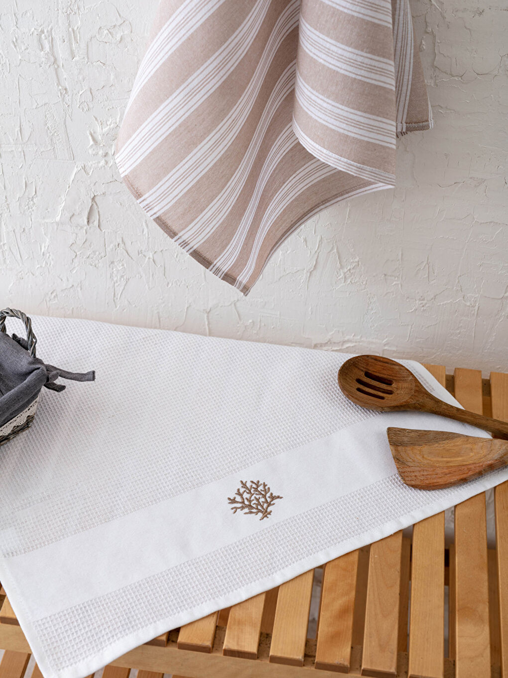 قطعة قماش تجفيف بتفاصيل تطريز 2 قطعة 40x60 سم-1