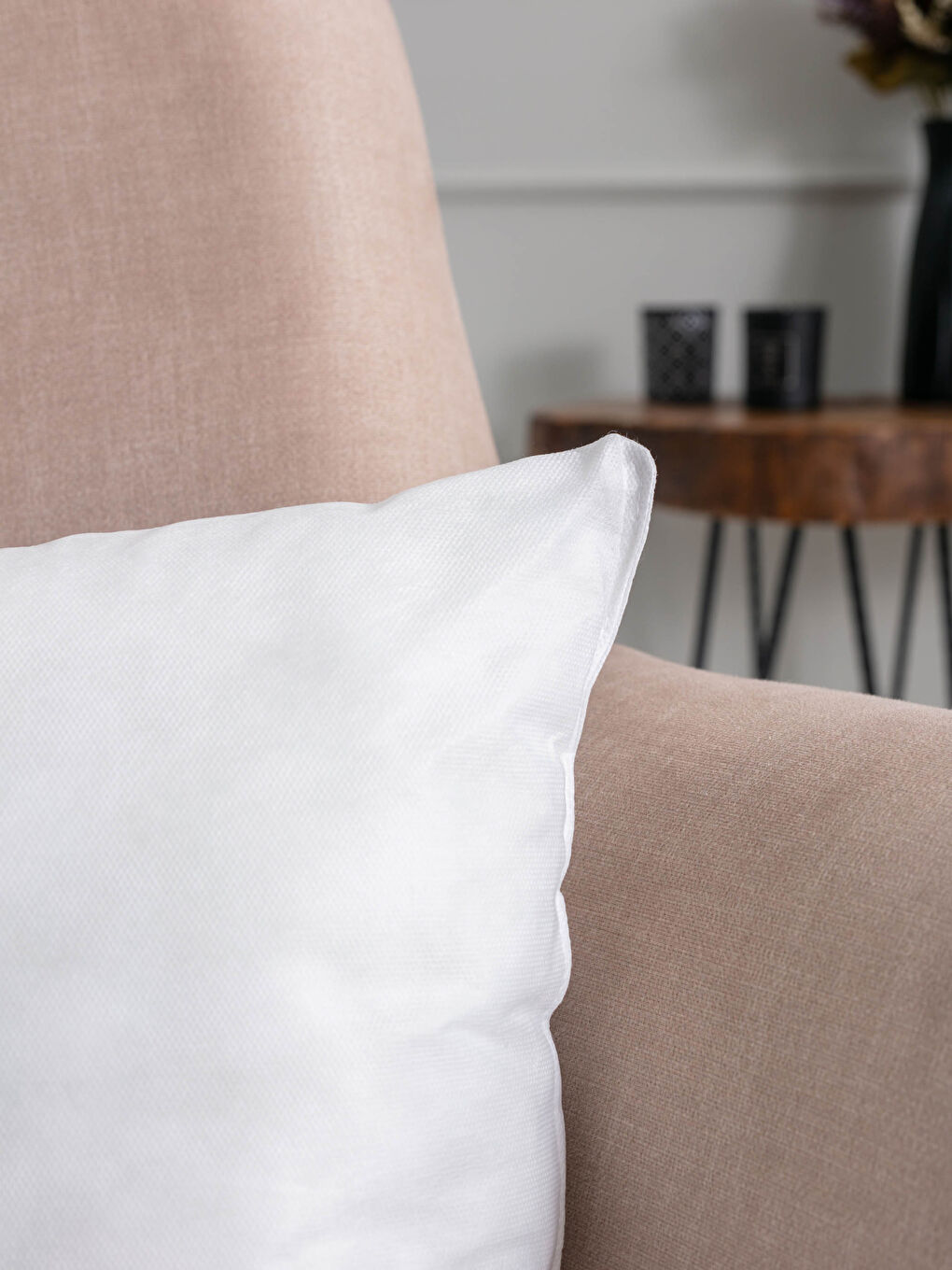 Beyaz Dolgulu Yastık 35x50 cm-2