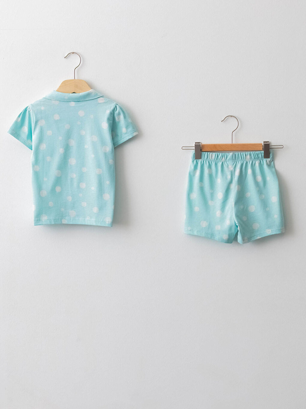 Turkuaz Gömlek Yaka Kısa Kollu Puantiye Desenli Kız Bebek Pijama Takımı-1