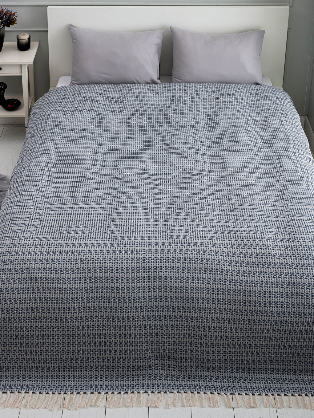 İndigo Çift Kişilik Kendinden Desenli Yatak Örtüsü 200x230 cm-1