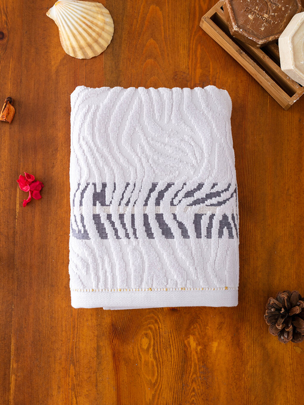 Gri Jakarlı Yüz Havlusu 50x80 cm-1