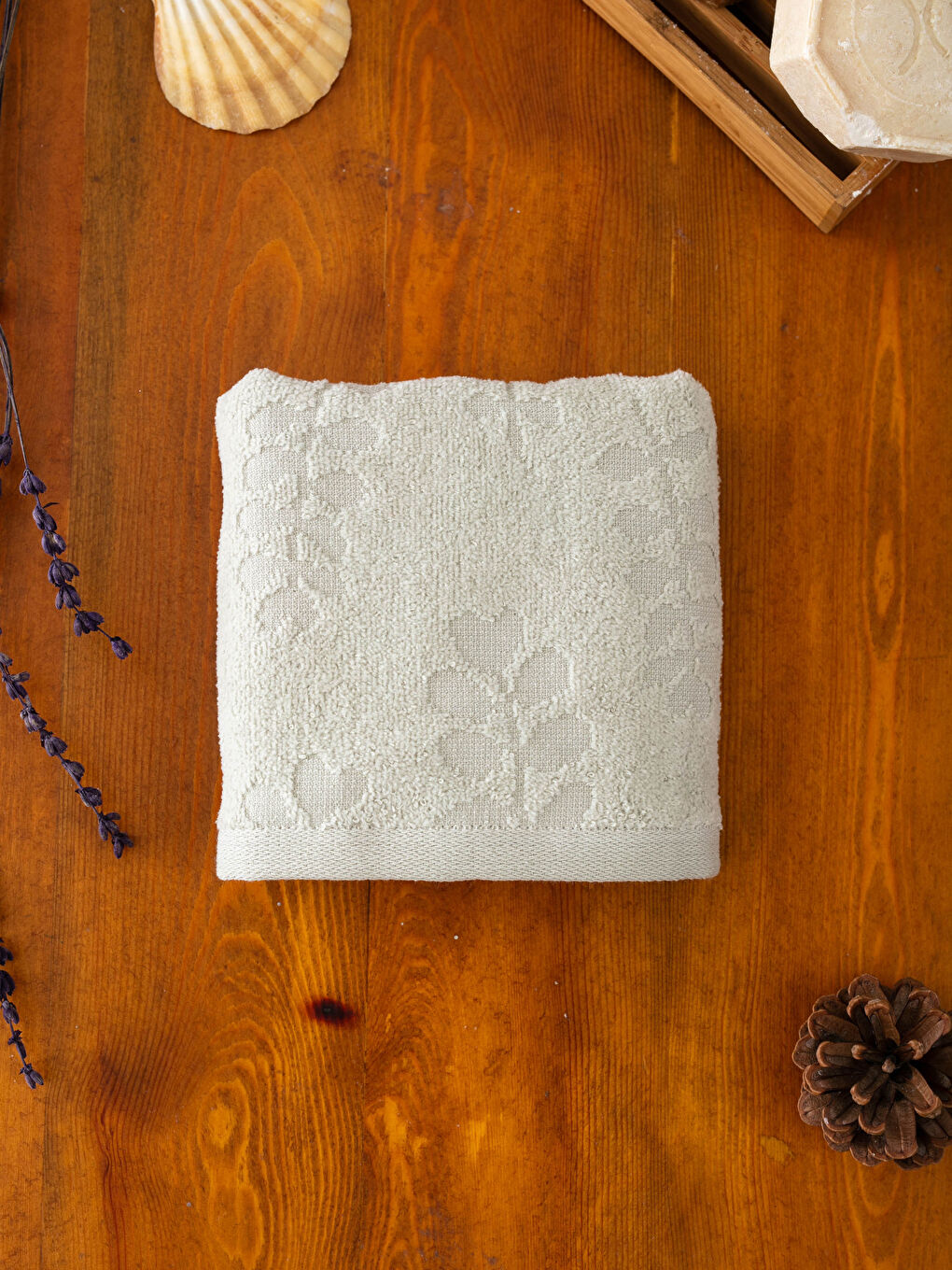 Gri Nakışlı El Havlusu-1