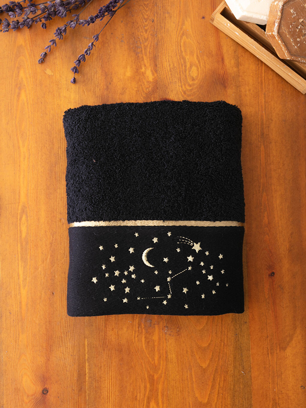 Siyah Simli Yüz Havlusu-1