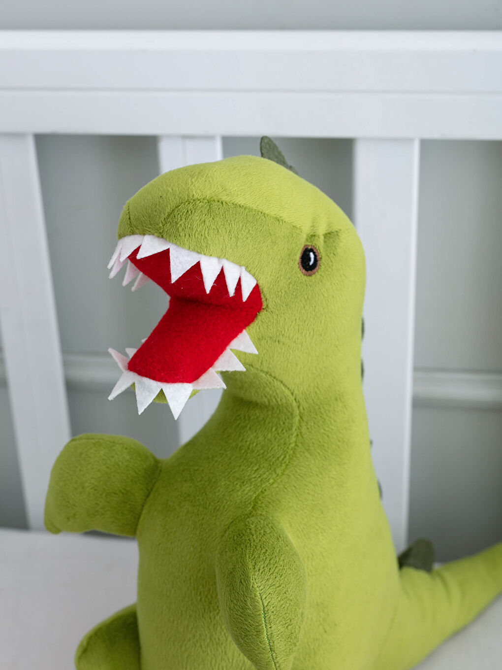 Turkuaz Pelüş Dolgulu Nakışlı Bebek Dinozor Kırlent-1