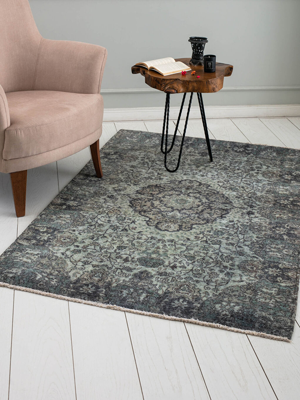 Karışık Baskılı Motto Halı  120x180 cm