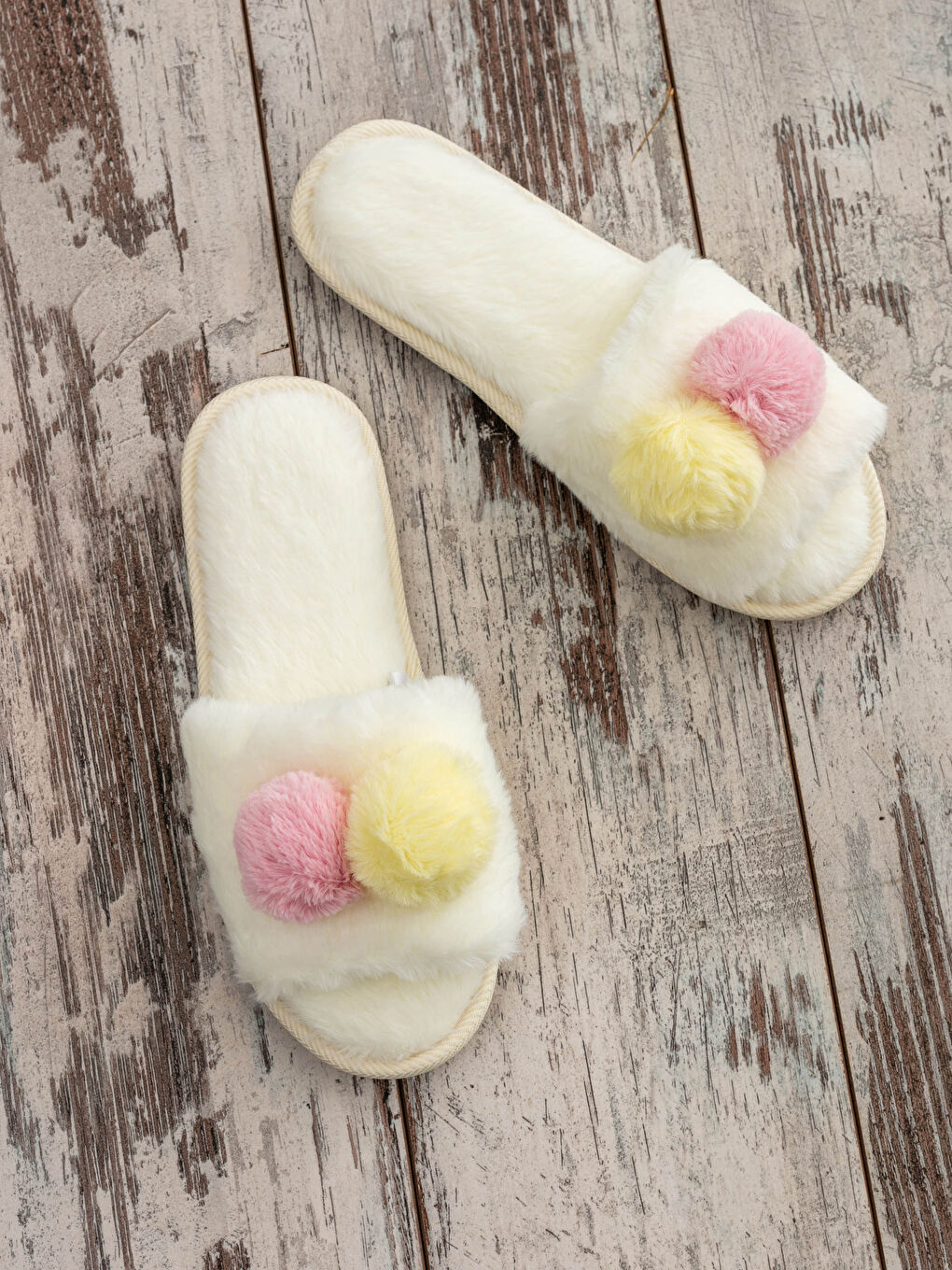 Women’s Plush Home Slippers with Pompom