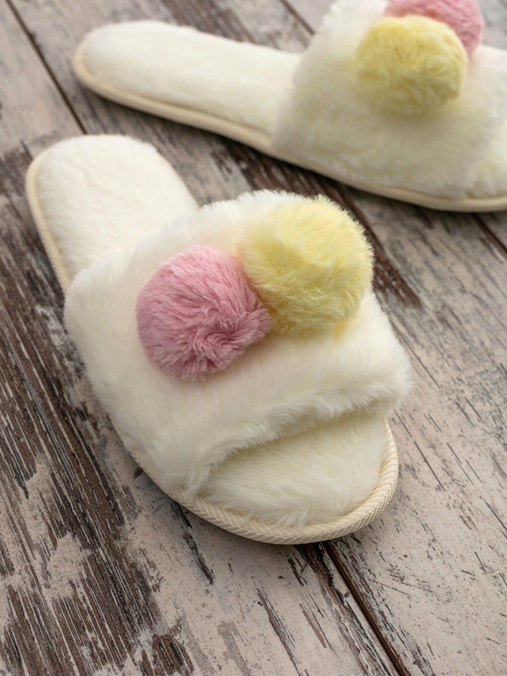 Women’s Plush Home Slippers with Pompom-2