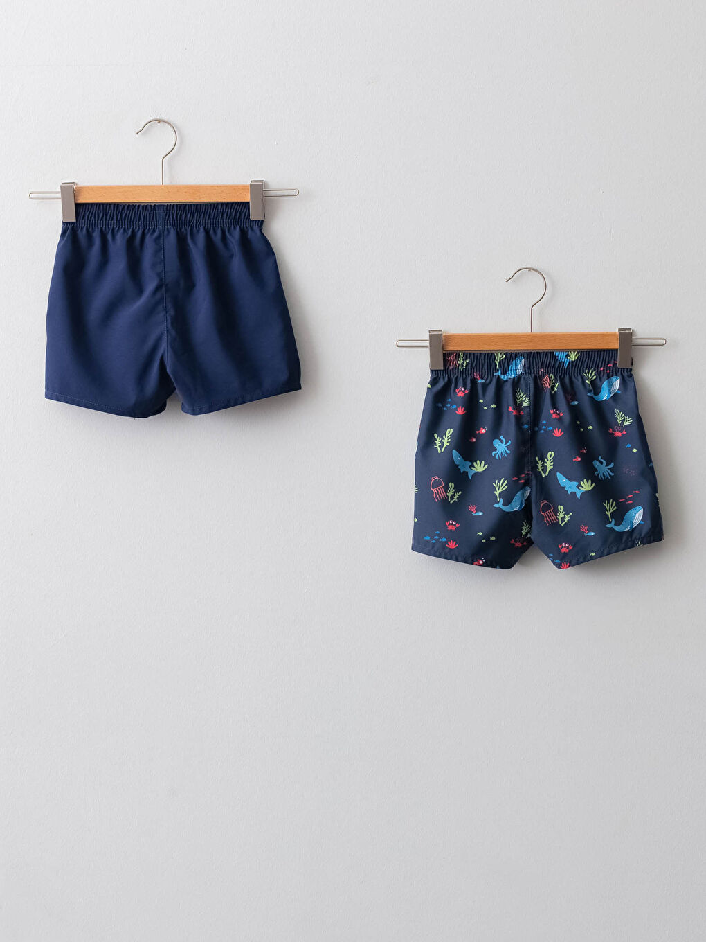 شورتات بحر للأولاد الصغار مصنوعة من قماش مرن - عبوتان-1