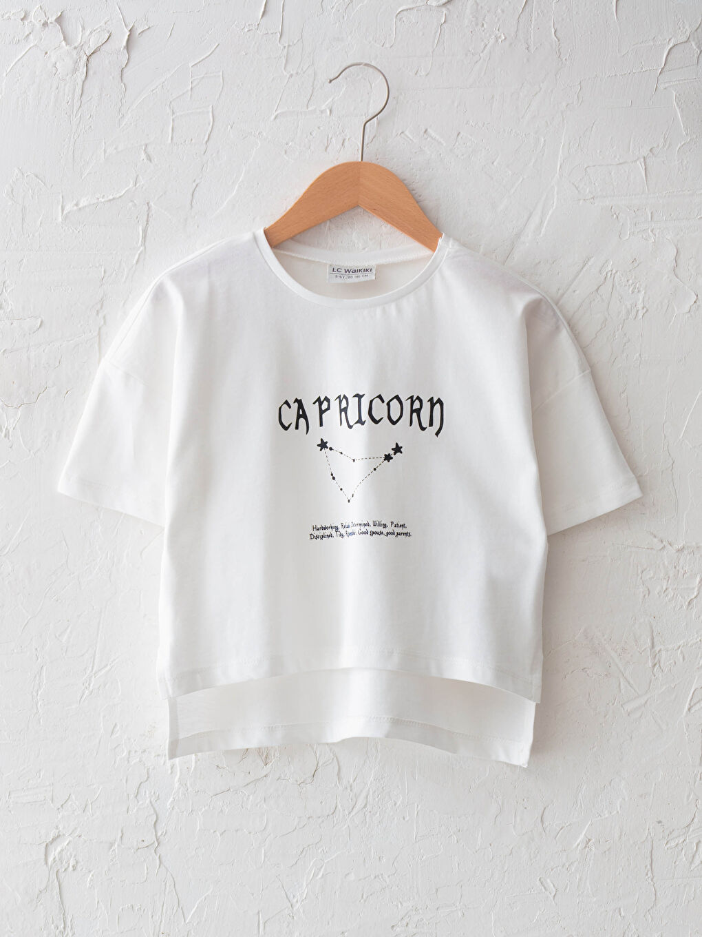 Crew Neck Capricorn Zodiac Printed Short Sleeve Girls T-Shirt