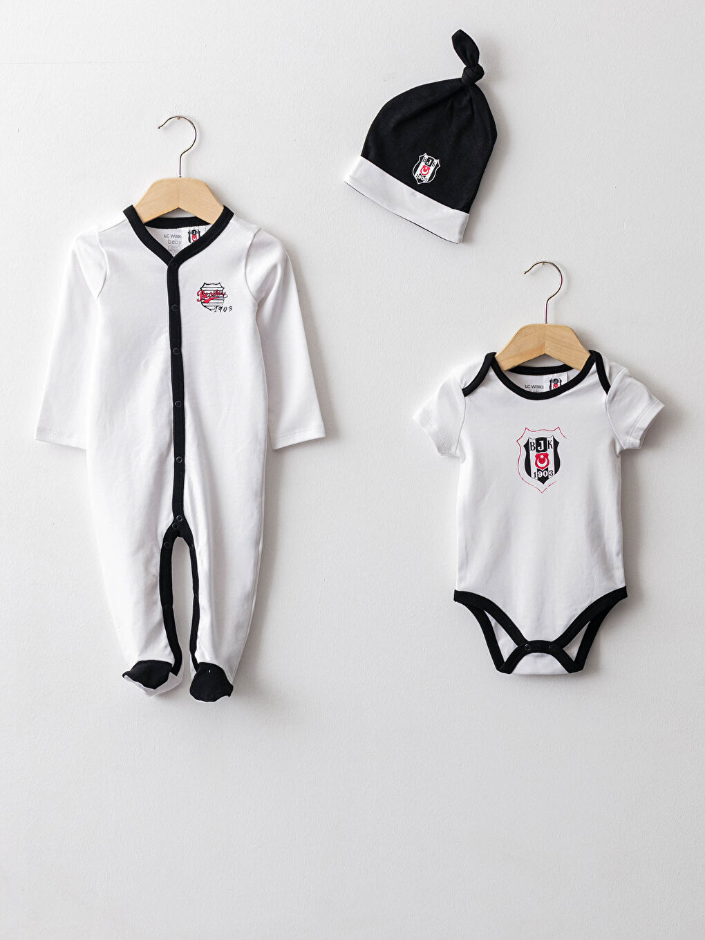 LCW baby Beyaz Beşiktaş Baskılı Pamuklu Unisex Bebek Taraftar Takım 3'lü