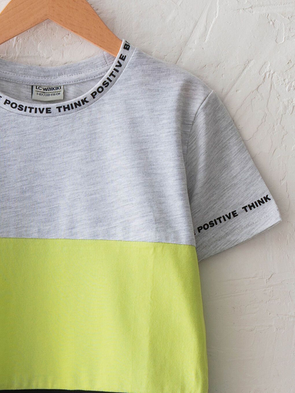 Gri Bisiklet Yaka Renk Bloklu Kısa Kollu Erkek Çocuk Tişört-2