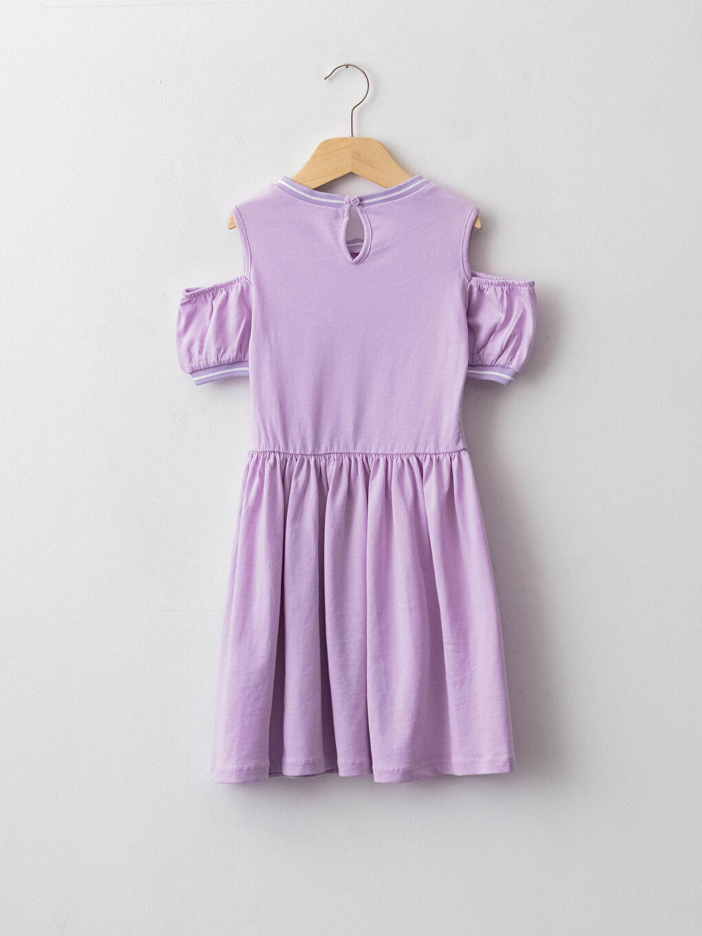 Lila Bisiklet Yaka Baskılı Omuzu Açık Kısa Kollu Pamuklu Kız Çocuk Elbise-1