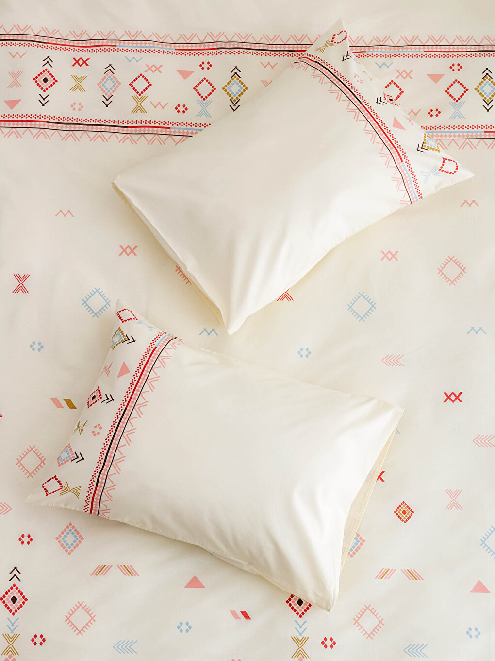Double Patterned Woven Duvet Cover and Pillowcase-1