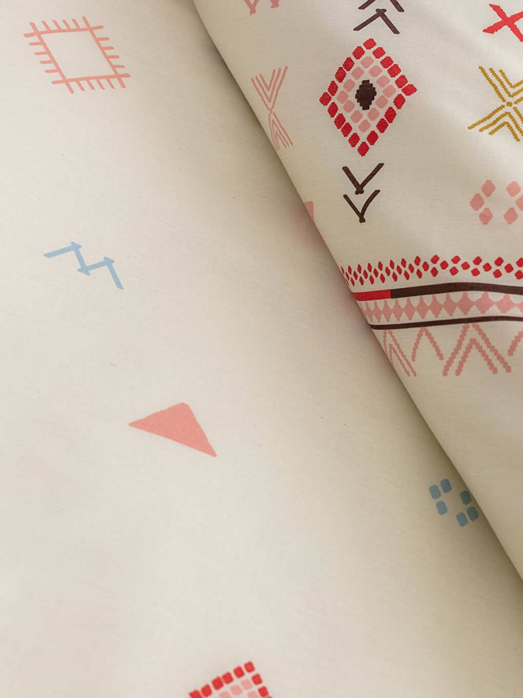 Double Patterned Woven Duvet Cover and Pillowcase-3