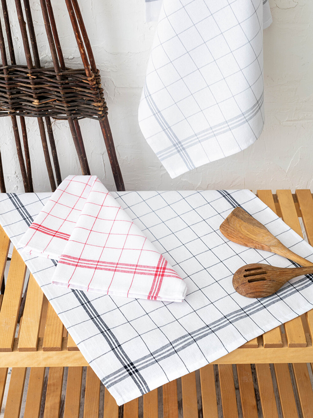 LCW HOME Plaid Patterned Tea Towel 3-pack - S1GD91Z8-F9C - LC Waikiki