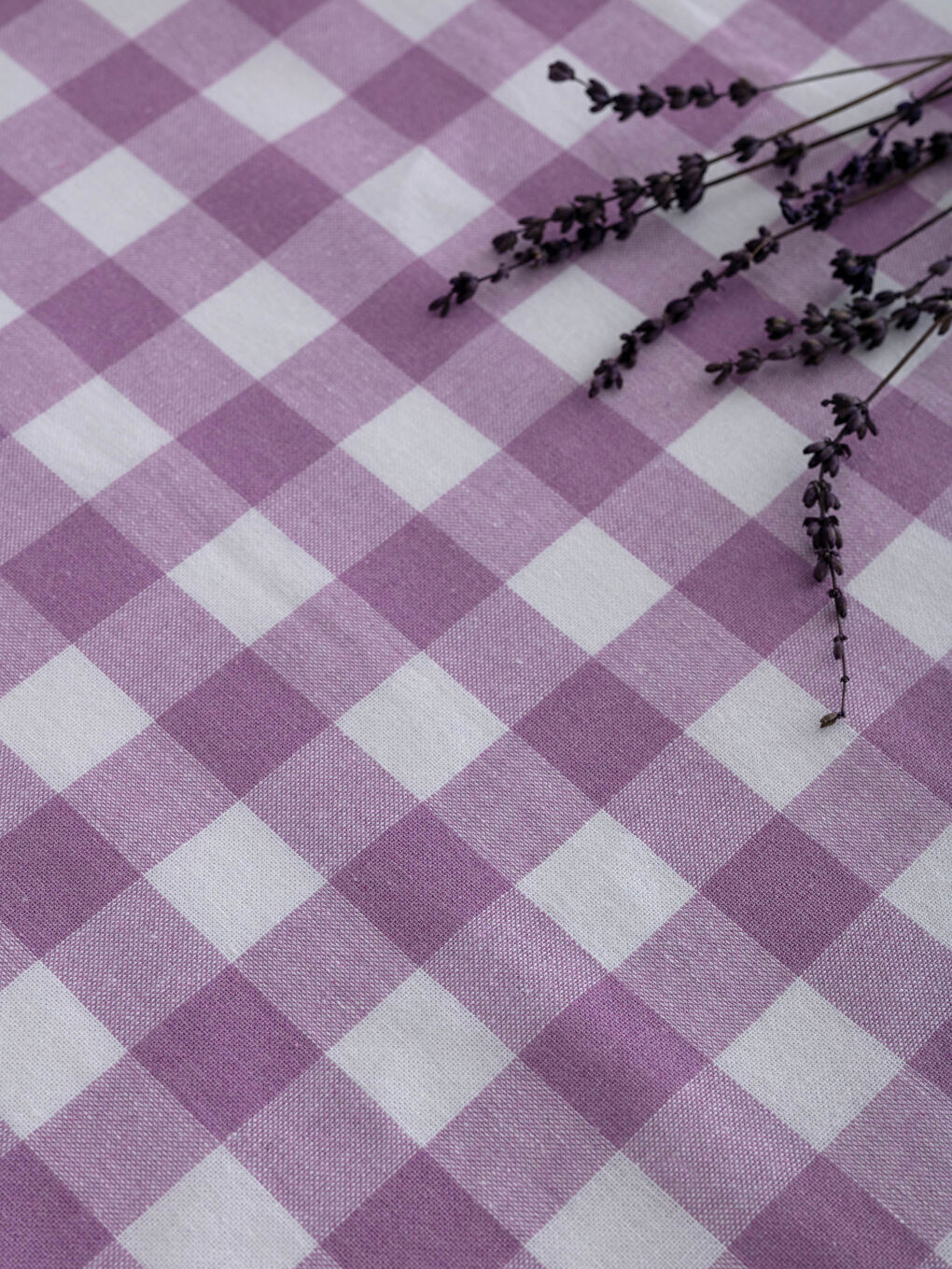 Plaid Patterned Table Cloth 155x155 Cm-1