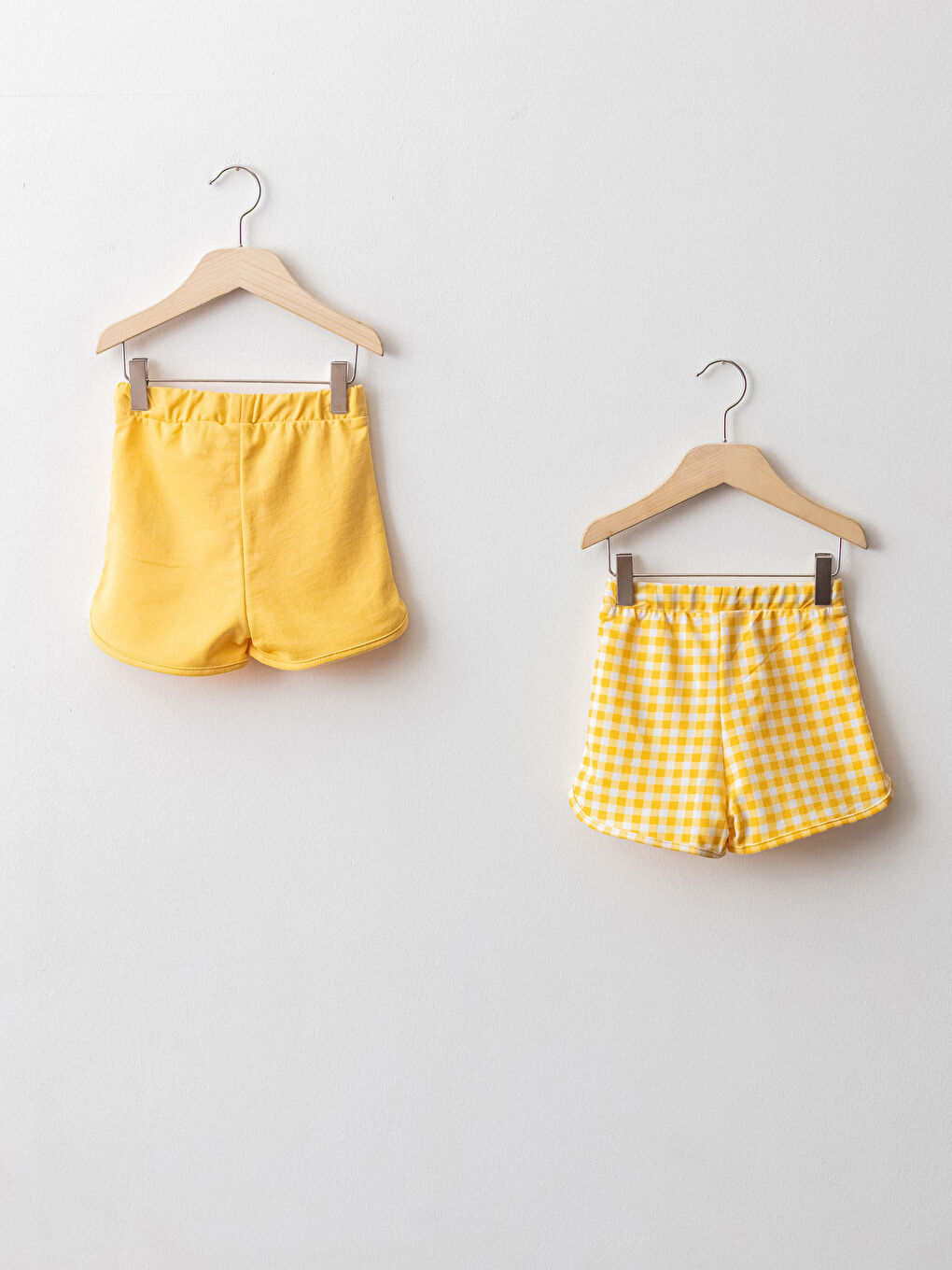 Sarı Beli Lastikli Pamuklu Kız Bebek Şort 2'li-1
