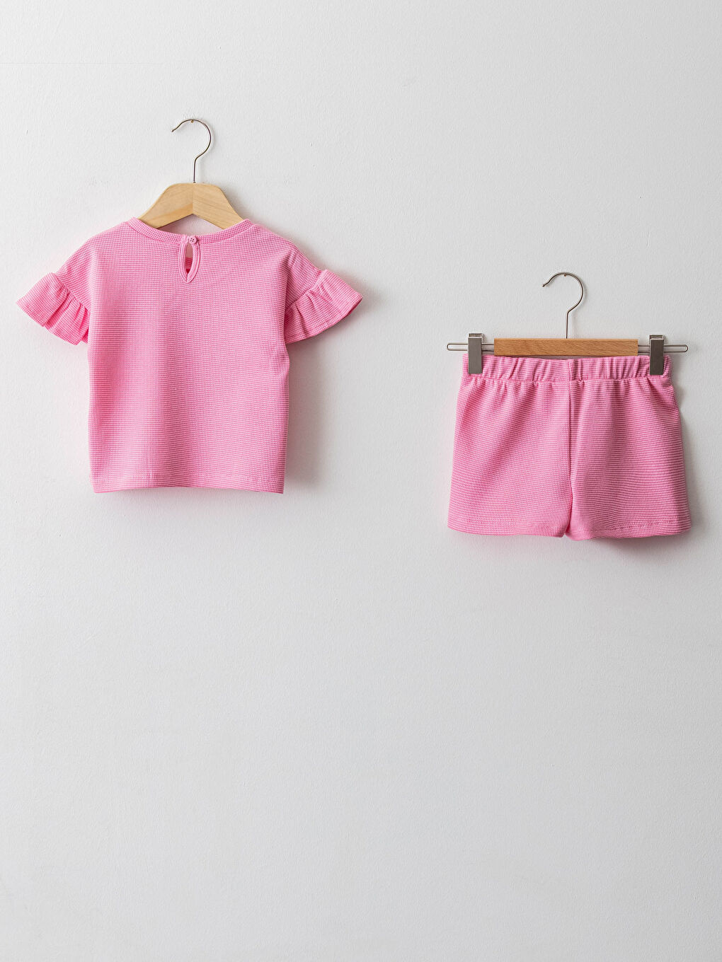 Crew Neck Short Sleeve Baby Girl T-Shirt and Shorts 2-Piece Set-1
