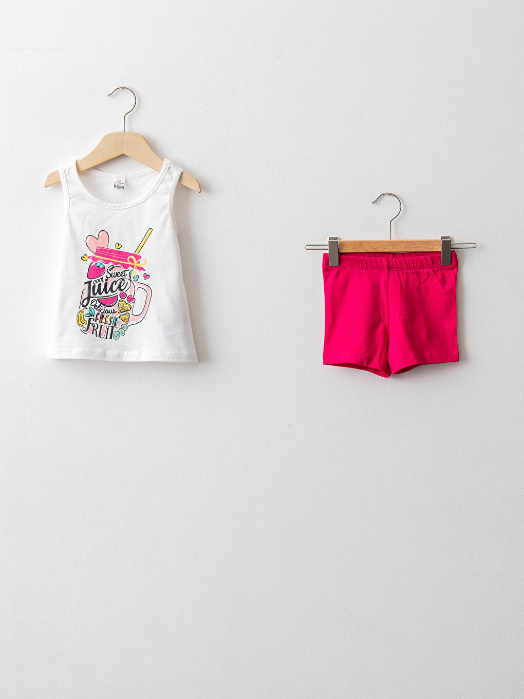 Beyaz Bisiklet Yaka Baskılı Pamuklu Kız Bebek Atlet ve Şort 2'li Takım