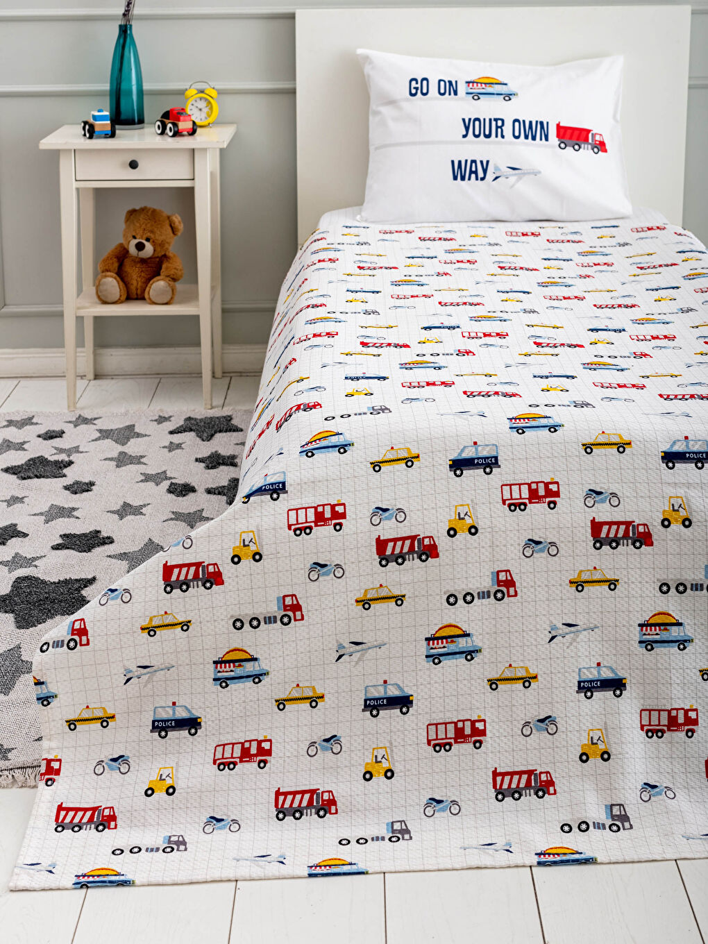 Araba Baskılı Pamuklu Erkek Çocuk Pike Takımı