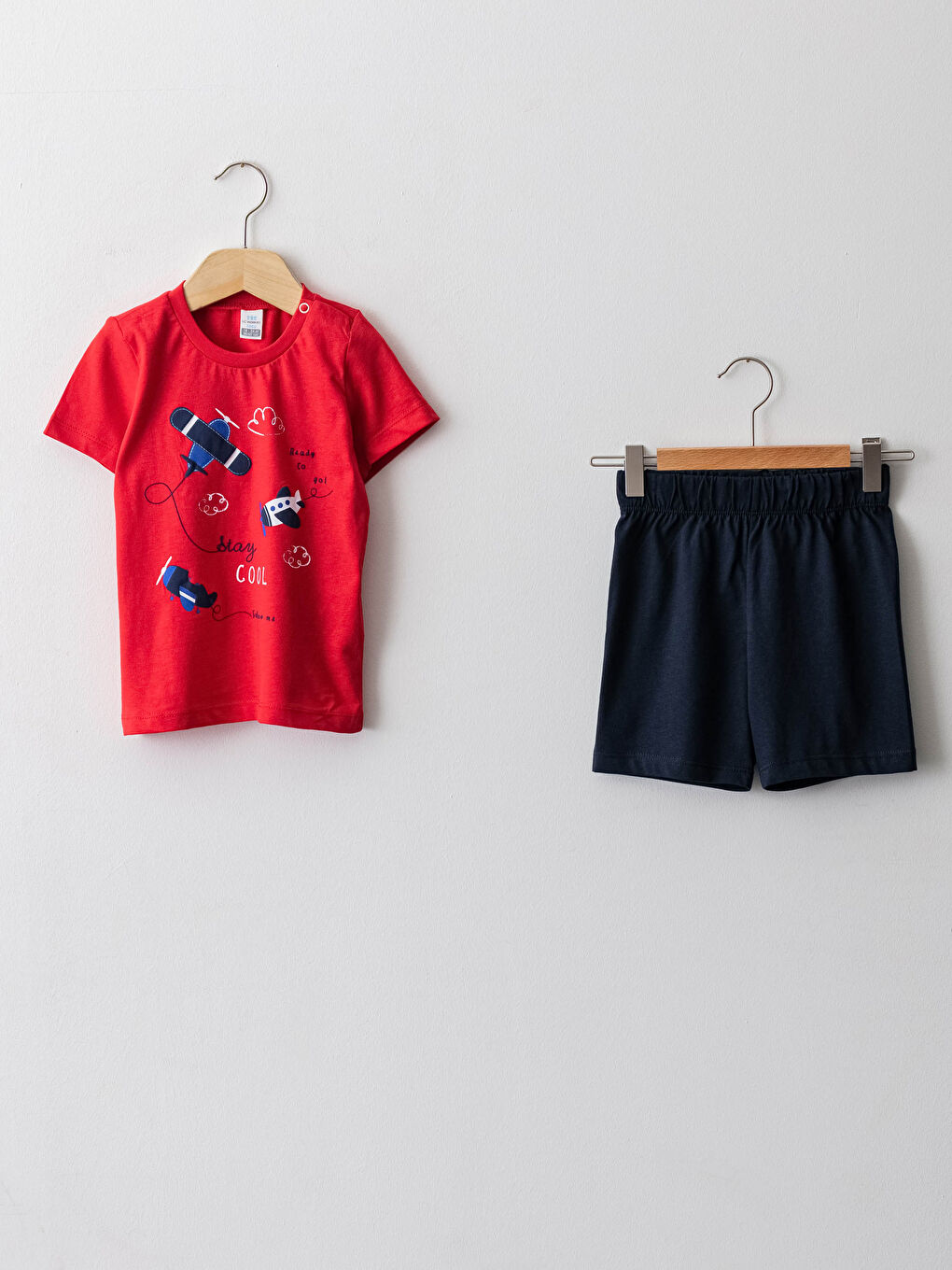 Kırmızı Bisiklet Yaka Kısa Kollu Baskılı Pamuklu Erkek Bebek Tişört ve Şort 2'li Takım