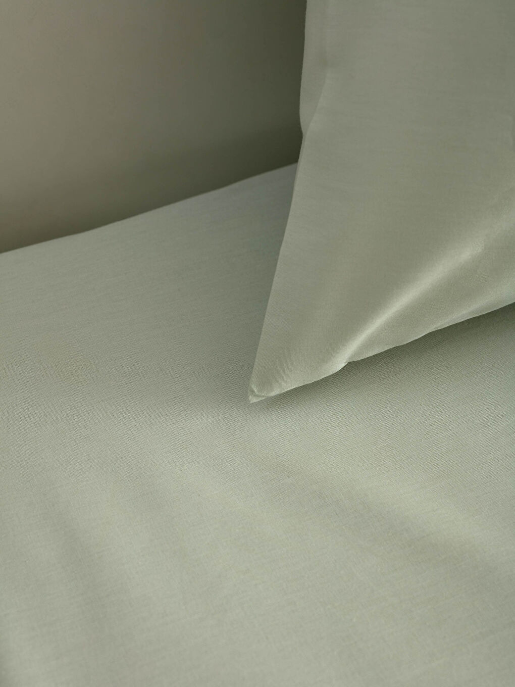 Yeşil Tek Kişilik Dantel Detaylı Pike Takımı-3